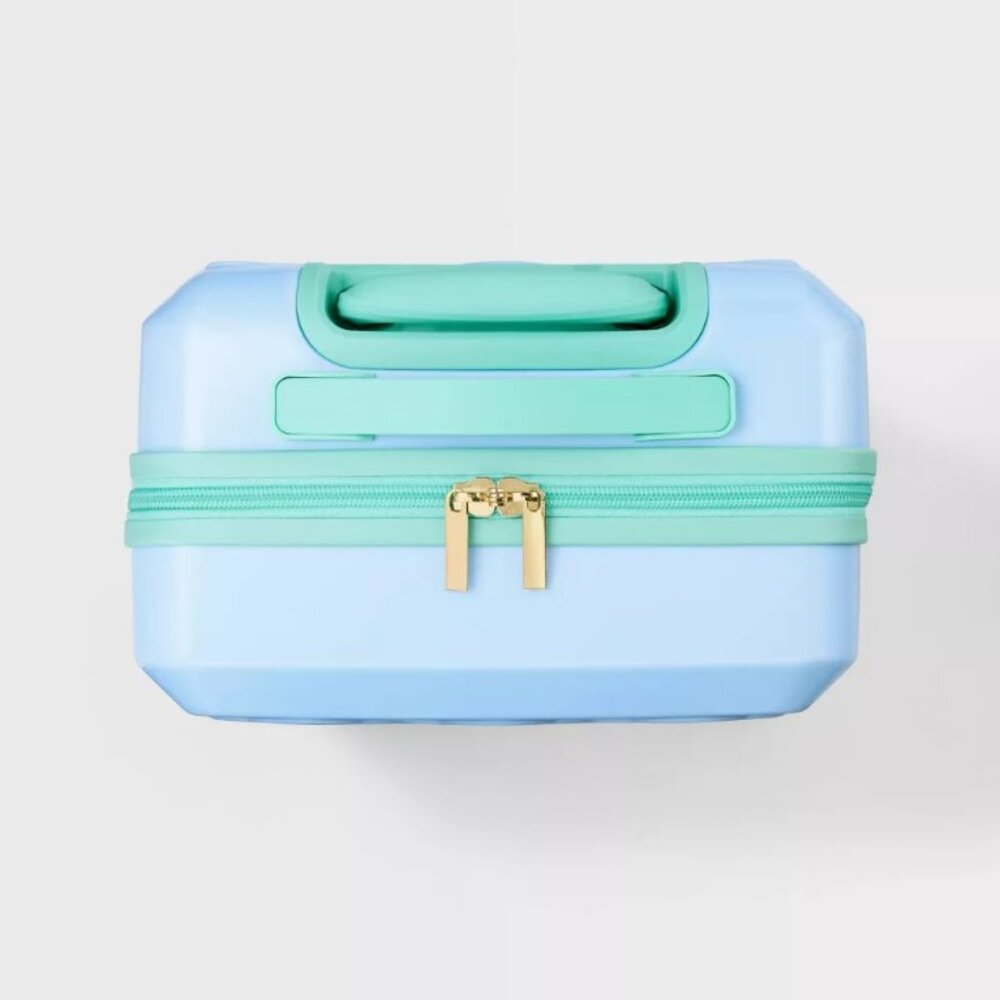 NWT Embossed Heart Hardside Spinner Carry On Suitcase - Roller Rabbit X Target - Picture 3 of 5